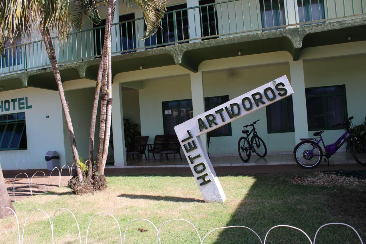 Artidoros Hotel Pedro Gomes Extérieur photo